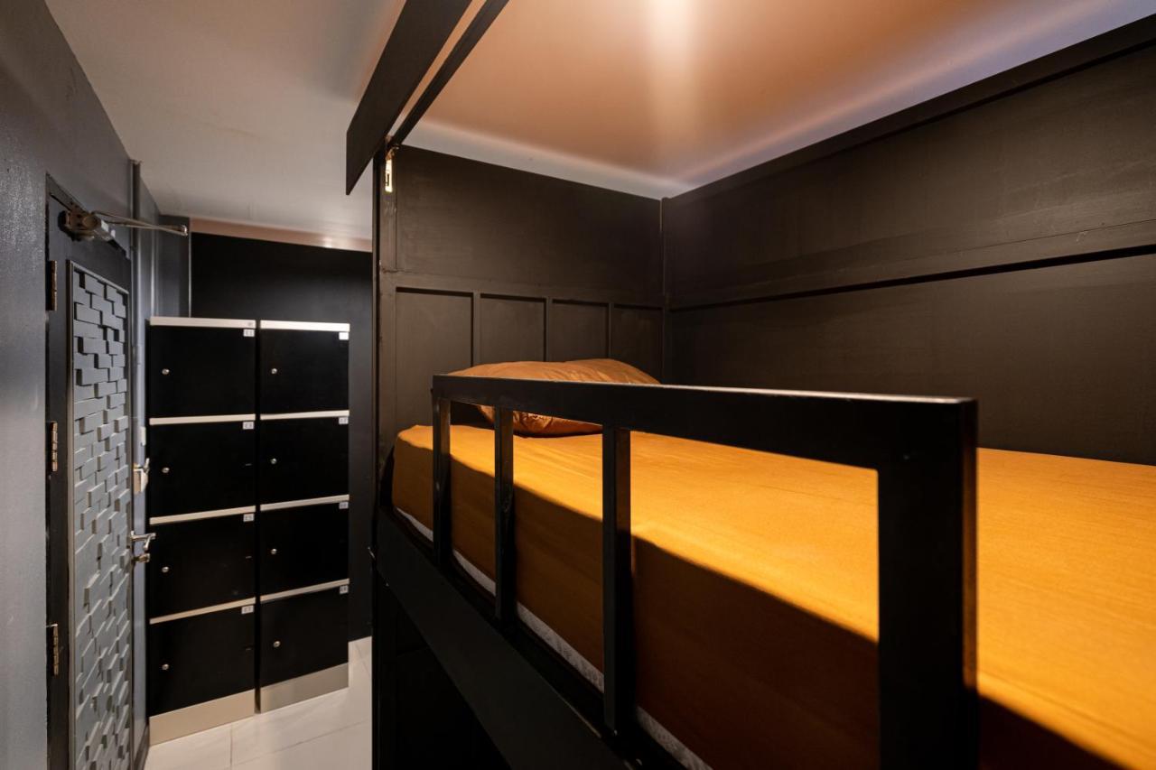 Black Pantera Hostel Patong المظهر الخارجي الصورة