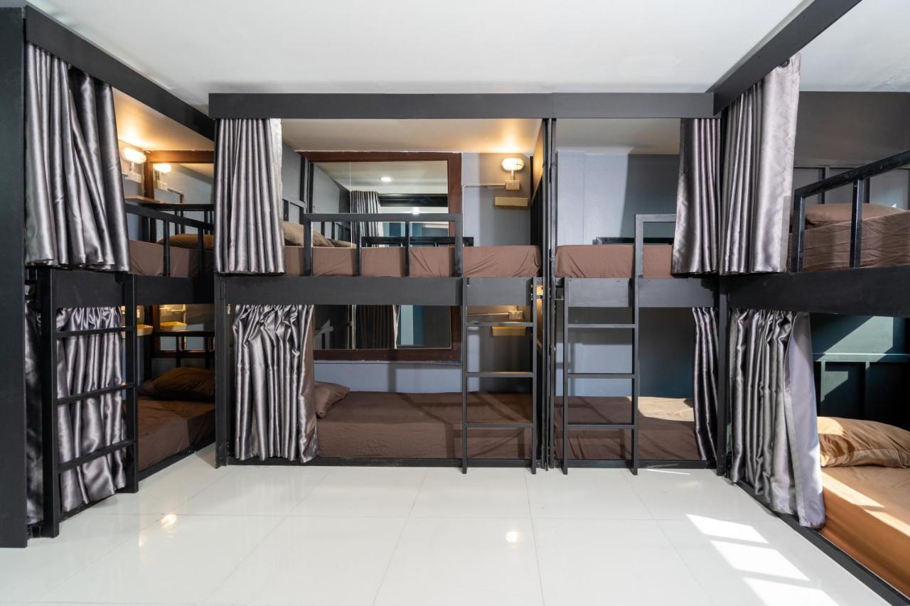 Black Pantera Hostel Patong المظهر الخارجي الصورة