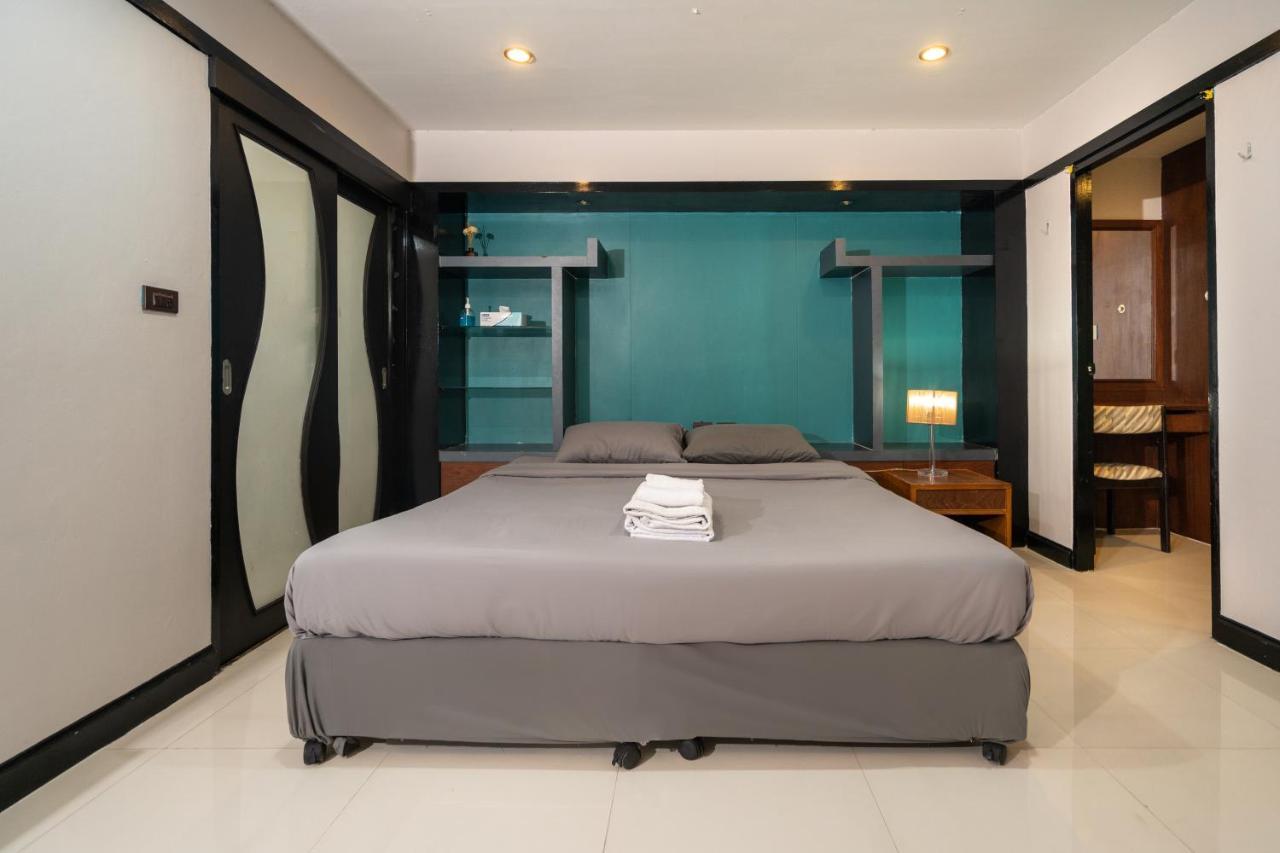 Black Pantera Hostel Patong المظهر الخارجي الصورة