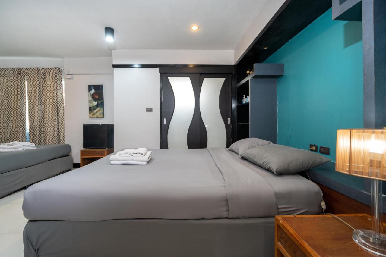 Black Pantera Hostel Patong المظهر الخارجي الصورة