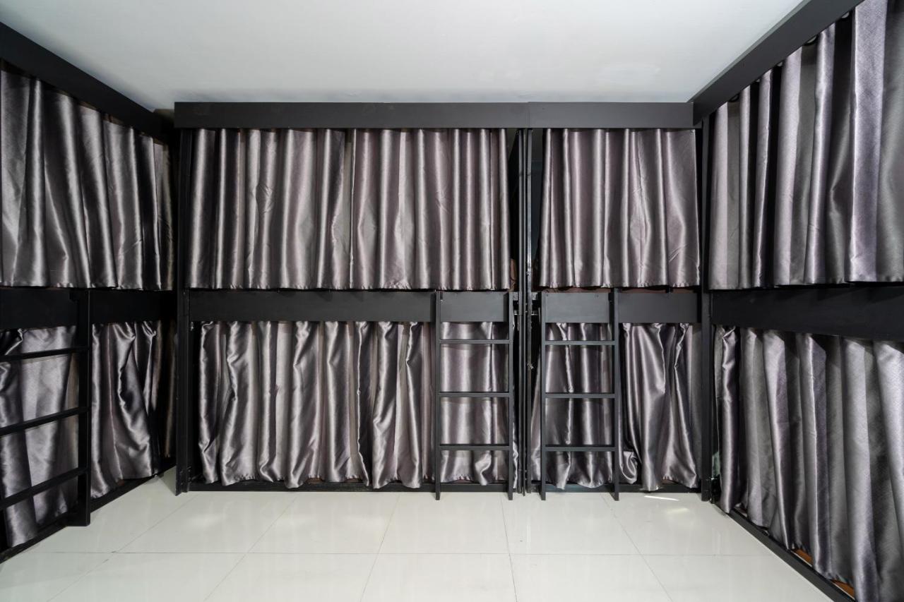 Black Pantera Hostel Patong المظهر الخارجي الصورة