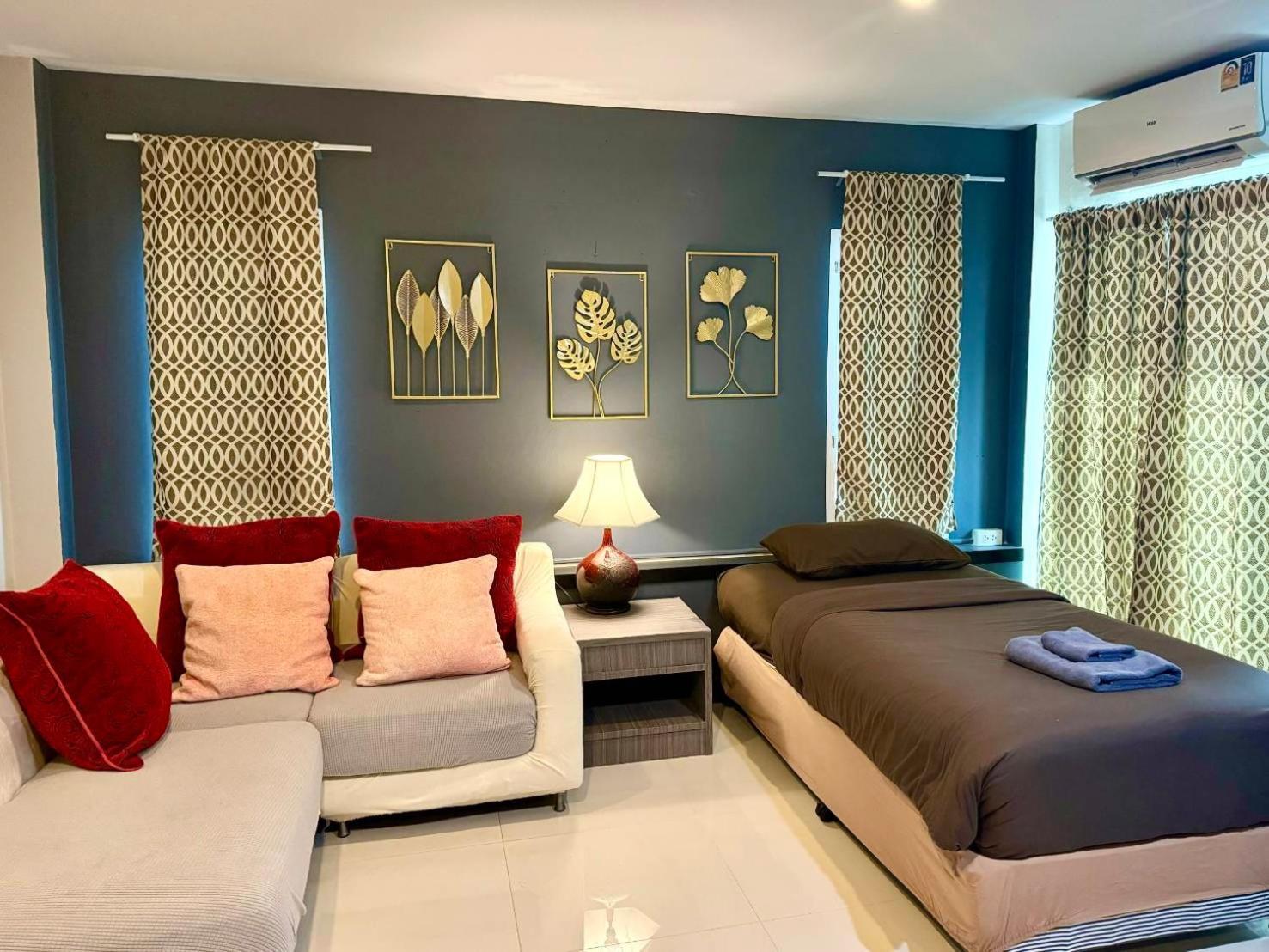 Black Pantera Hostel Patong المظهر الخارجي الصورة