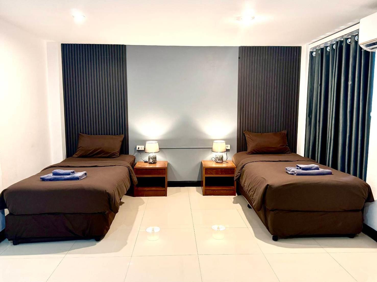 Black Pantera Hostel Patong المظهر الخارجي الصورة